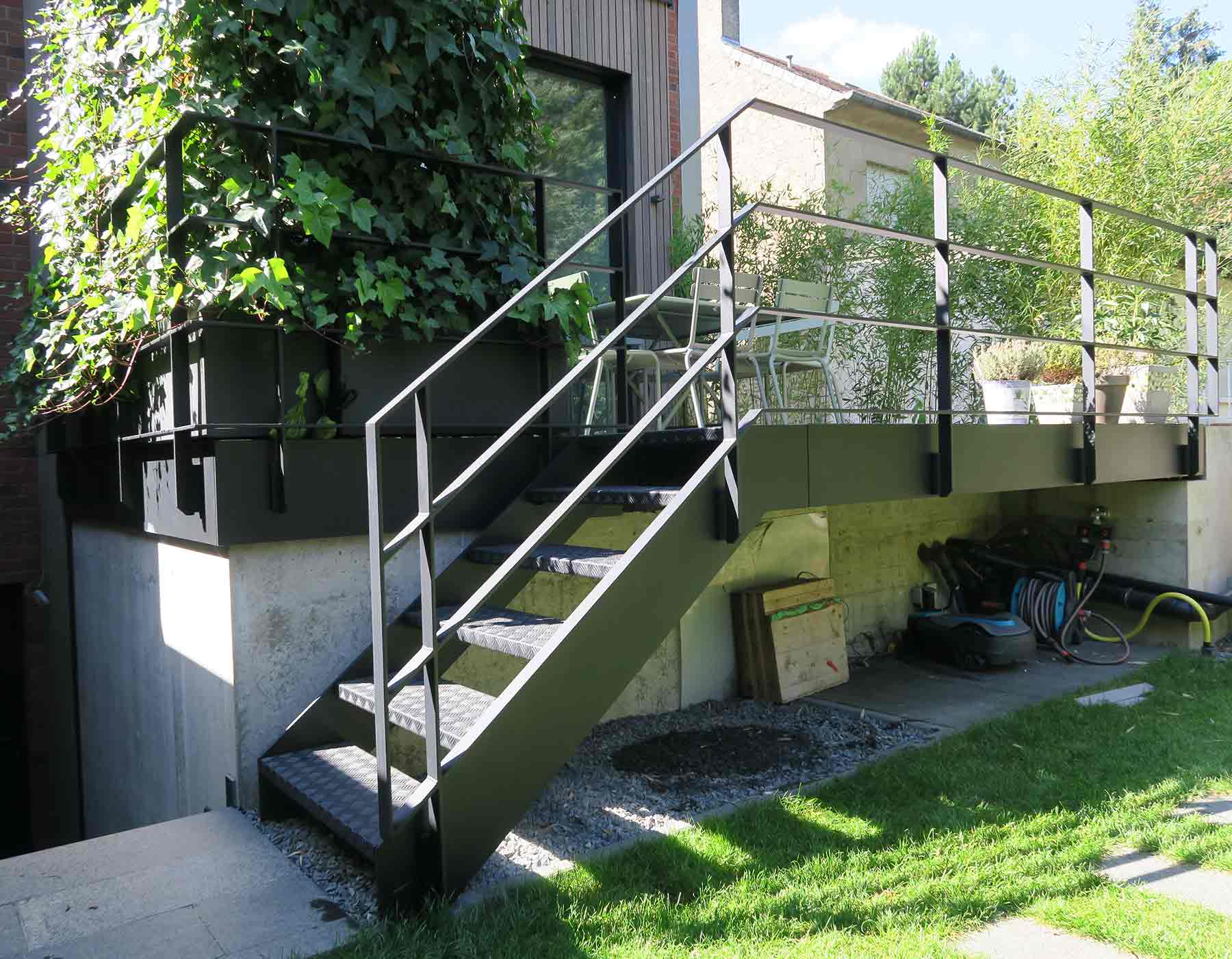 ESCALIER-ACIER—MARCHE-RIFFLE-(2)