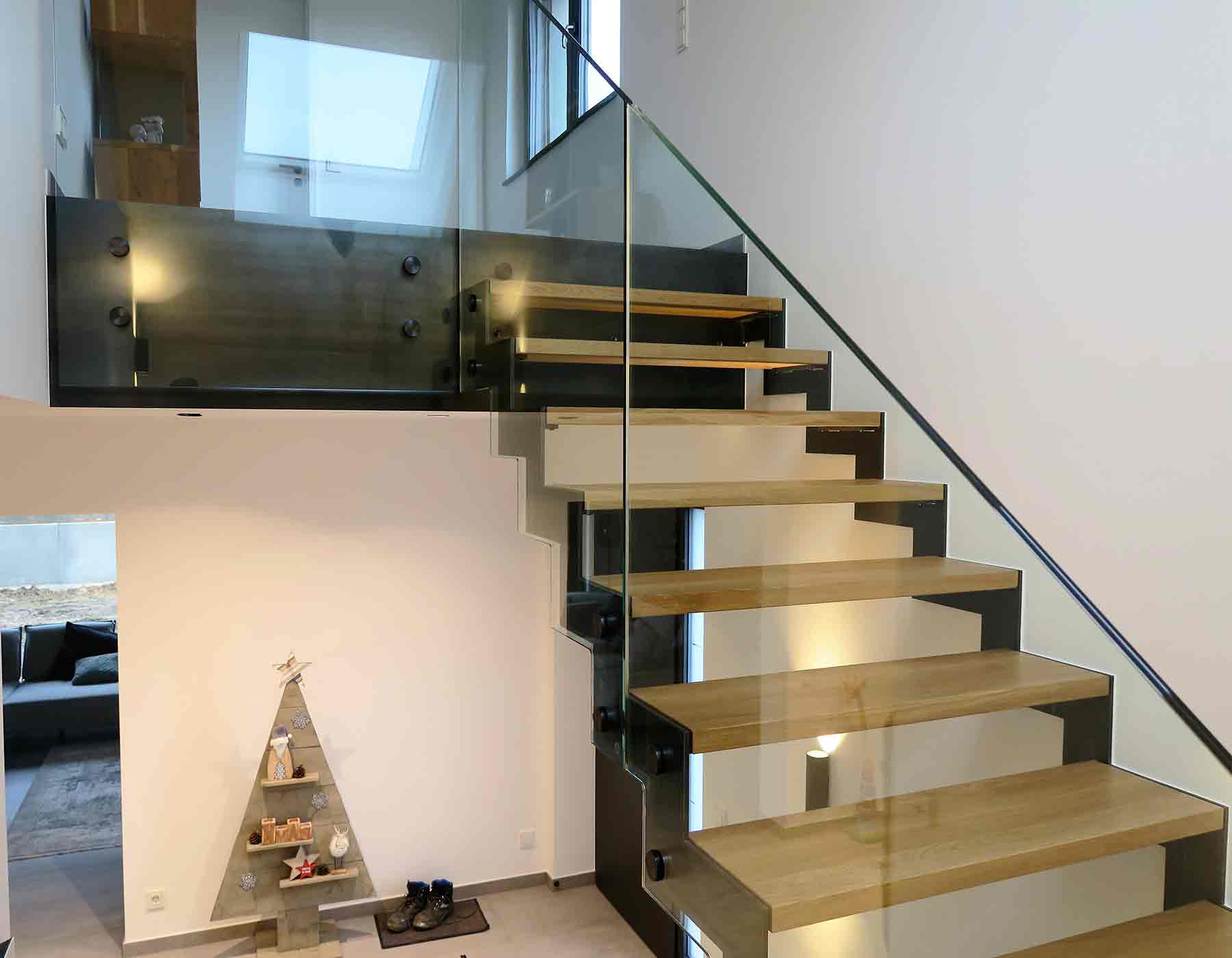 ESCALIER-ACIER-NATURE—GC-VERRE-POINT-INOX-NOIR-(3)
