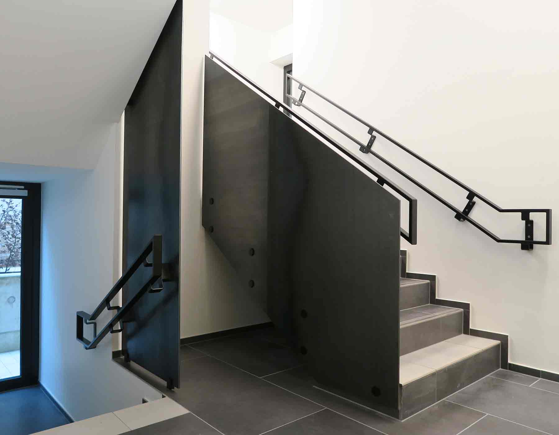 GC-ACIER-NATURE—Tole-complet+Point